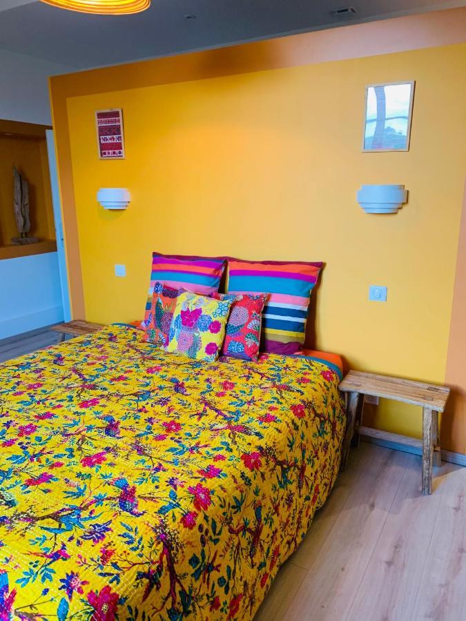 Aux Couleurs De Commarin Chambres D'Hotes المظهر الخارجي الصورة